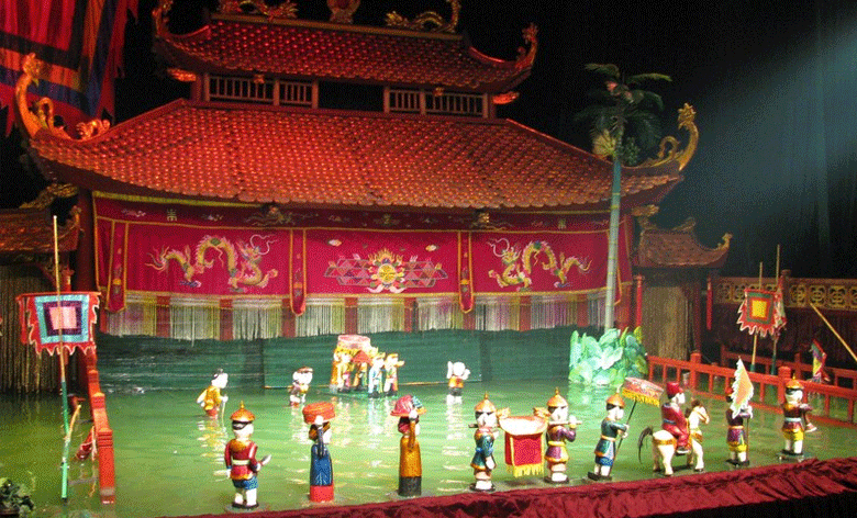 thang long water puppet theatre tours